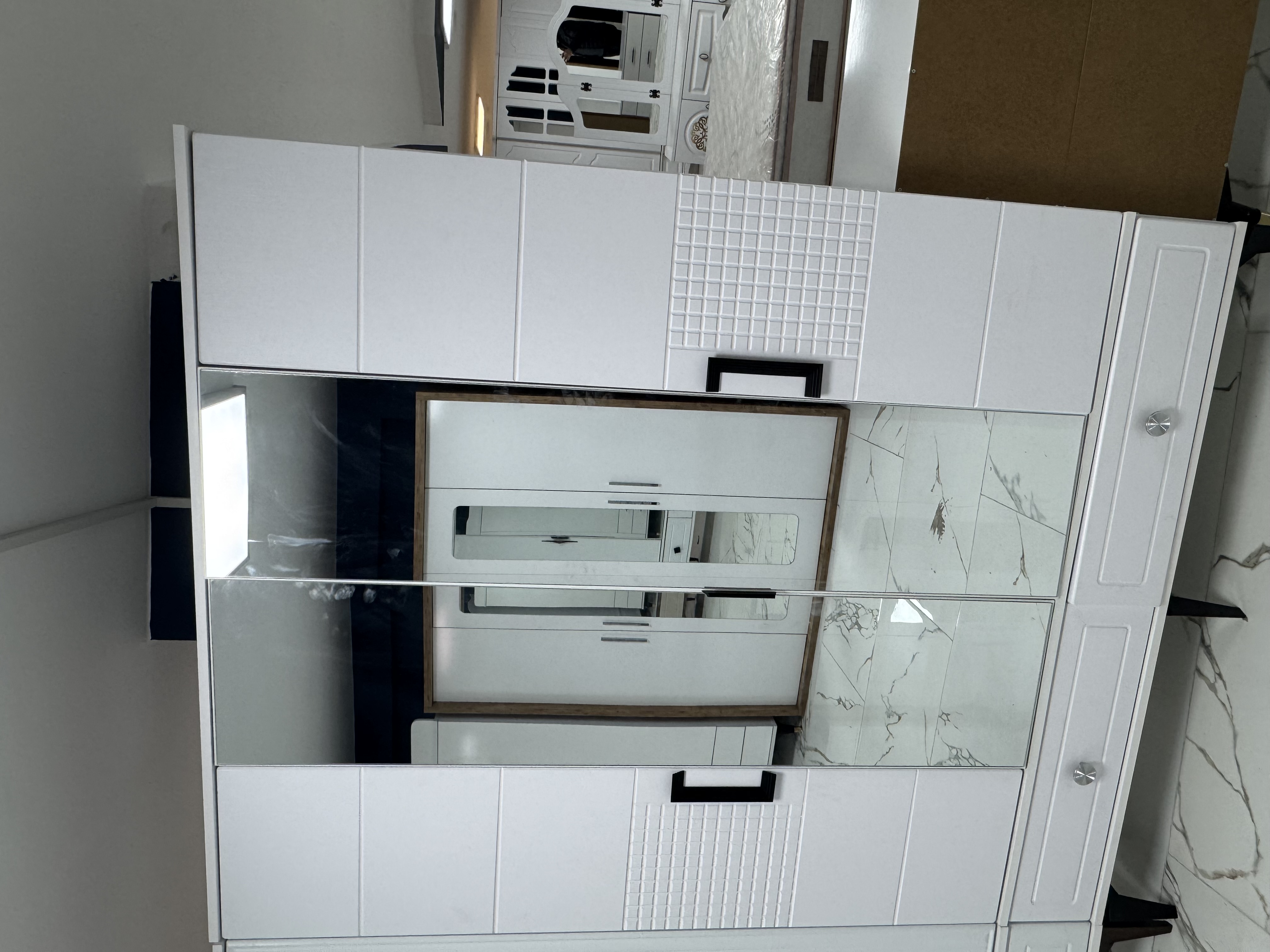 4 KAPAKLI MDF GARDROPLAR - KAMPANYALI TEŞHİR ÜRÜNLERİ