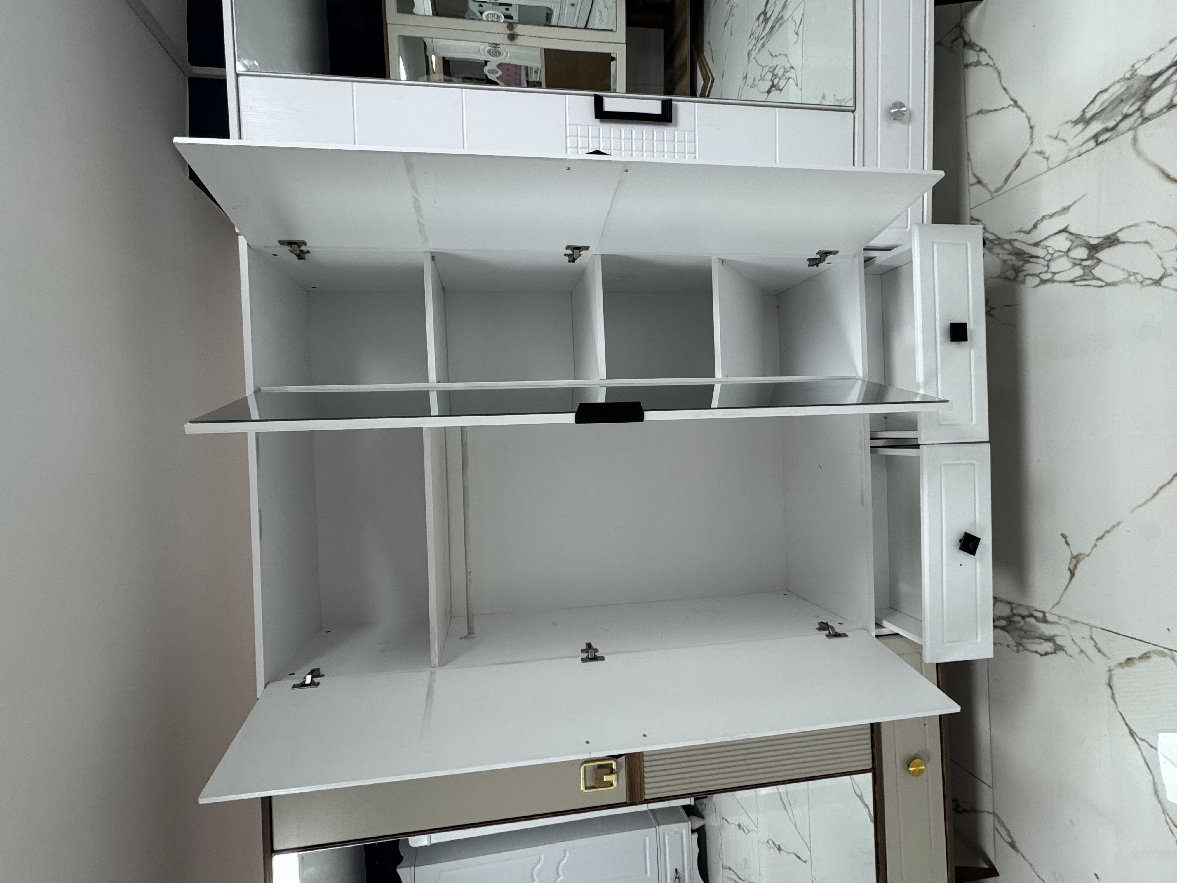 4 KAPAKLI MDF GARDROPLAR - KAMPANYALI TEŞHİR ÜRÜNLERİ